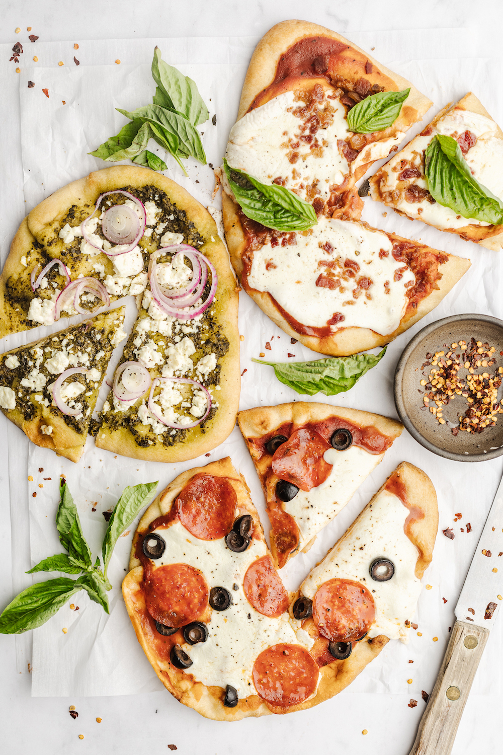 Crispy Naan Pizza: Quick Recipes for Oven, Grill & Air Fryer